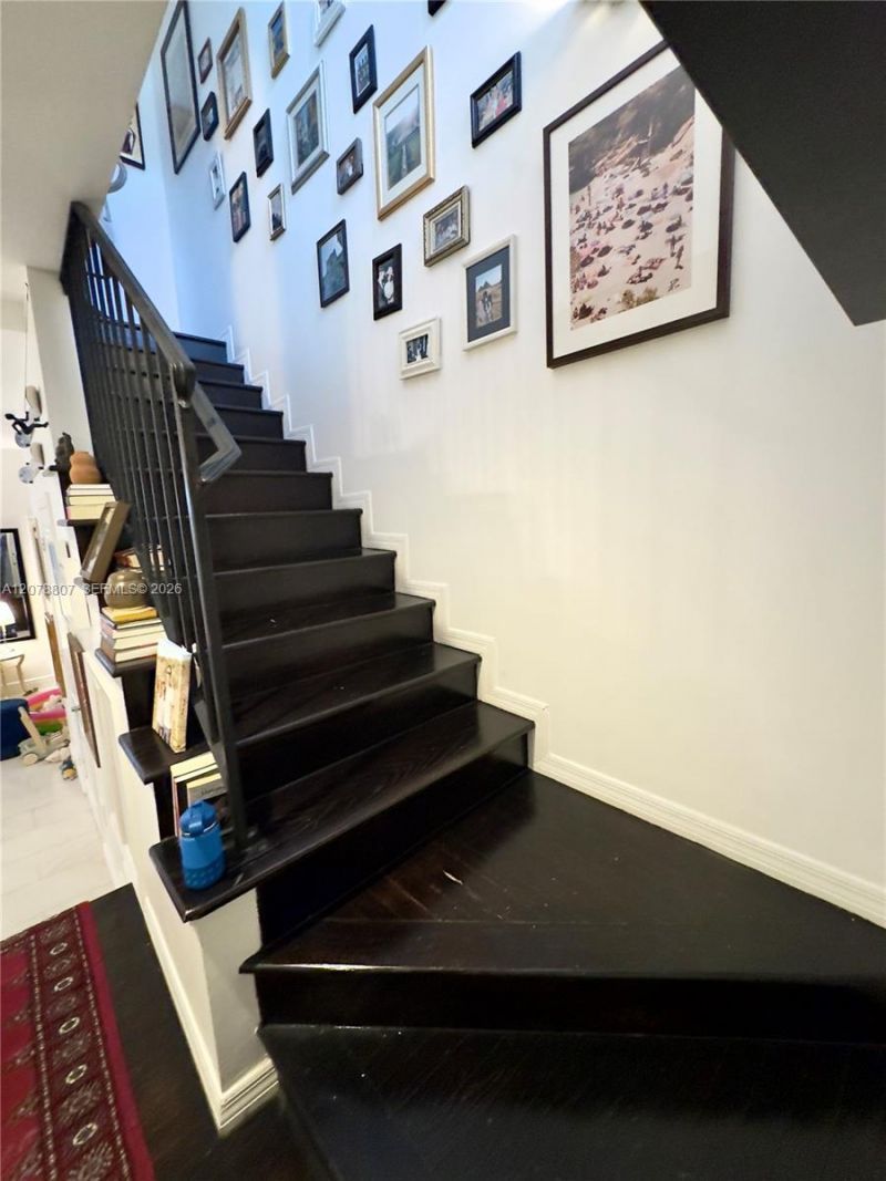 3047 Center St, Unit 7, Miami, FL 33133 Photo