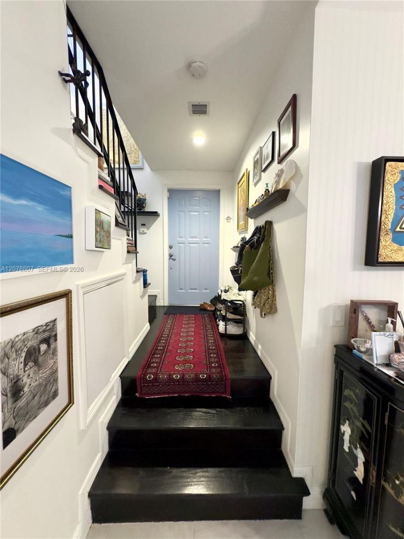 3047 Center St, Unit 7, Miami, FL 33133 Photo