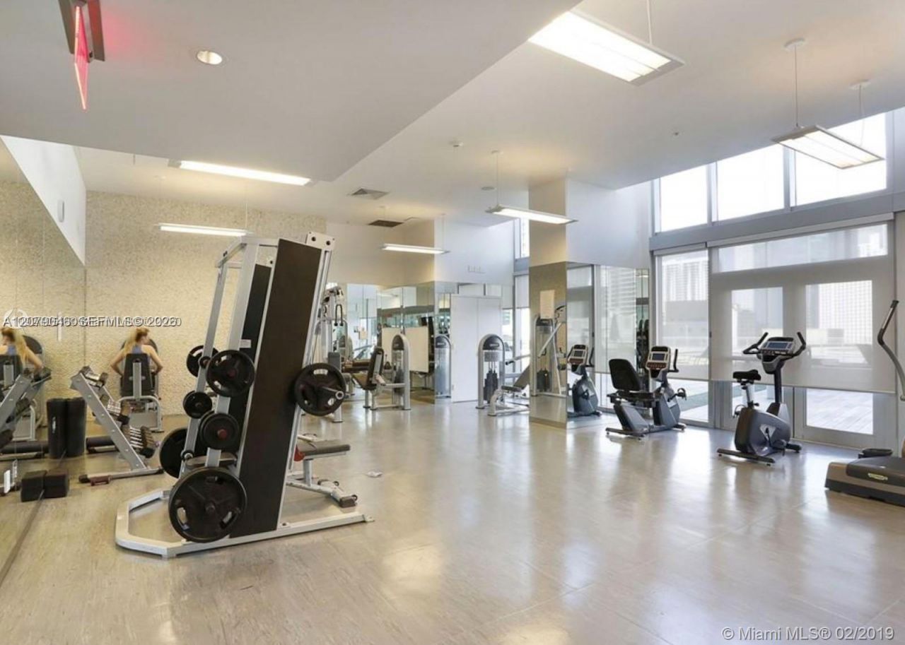 92 SW 3rd St, Unit 3504, Miami, FL 33130 Photo