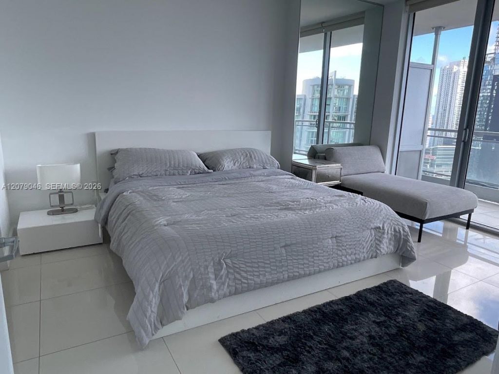 92 SW 3rd St, Unit 3504, Miami, FL 33130 Photo