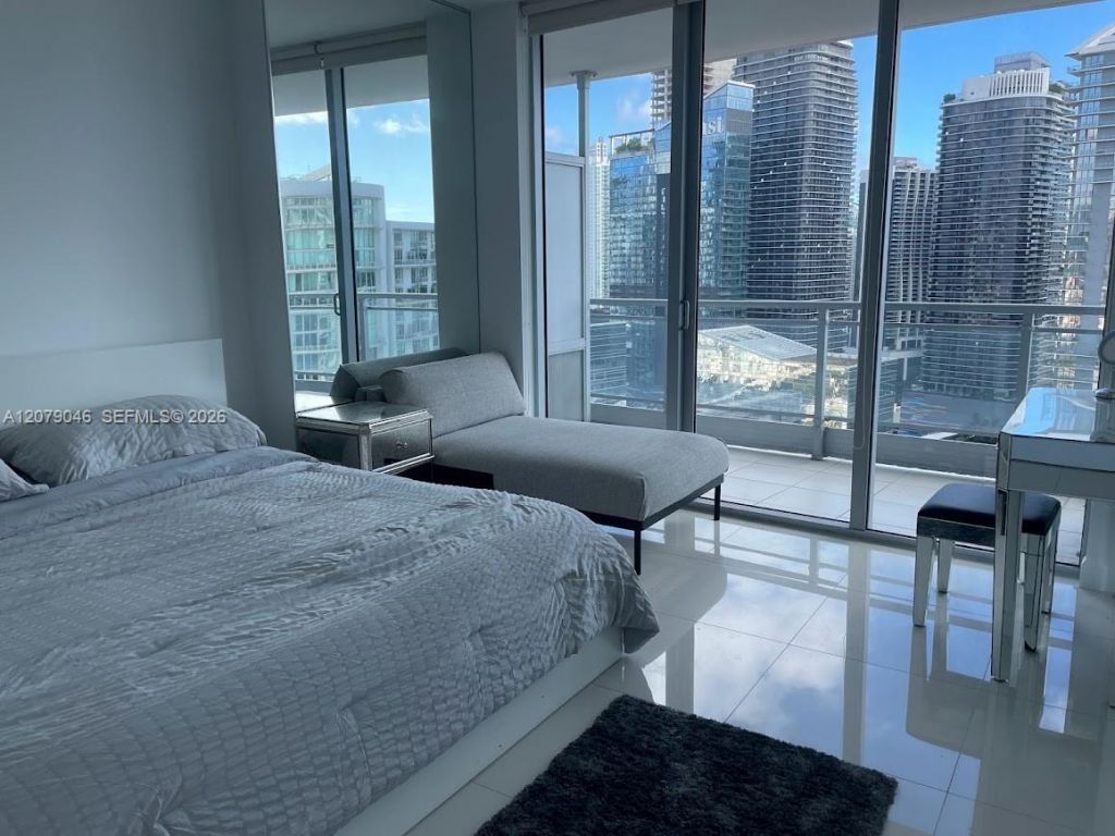 92 SW 3rd St, Unit 3504, Miami, FL 33130 Photo