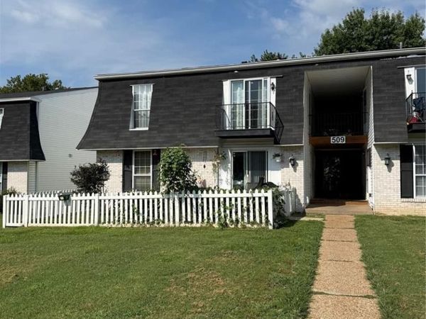 509 N Monroe Street , Unit 7, Pacific, MO 63069