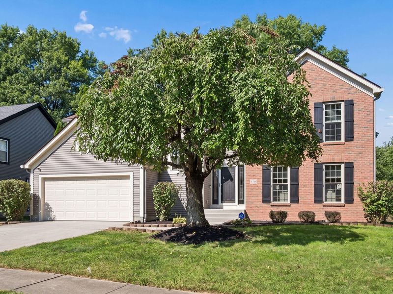 599 Tall Oaks Drive, Columbus, OH 43230 Photo 3