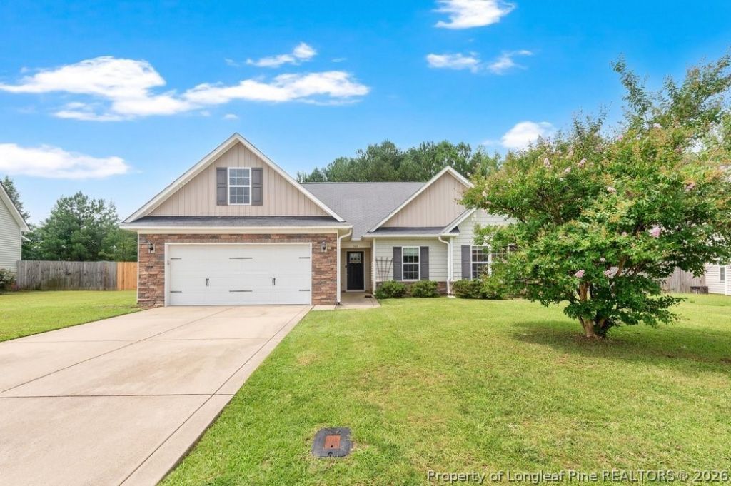 162 Harcourt Place, Raeford, NC 28376 Main Photo