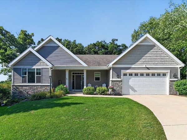 3083 Barrington Hills Court, Fitchburg, WI 53711