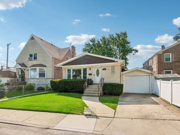 7265 W Summerdale Avenue, Chicago, IL 60656