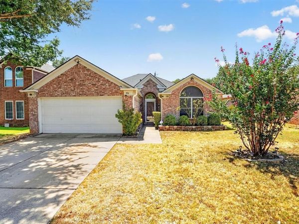 306 Branch Bend , Euless, TX 76039