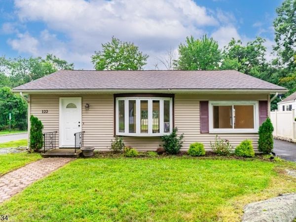 122 Orben Dr, Mount Arlington, NJ 07850