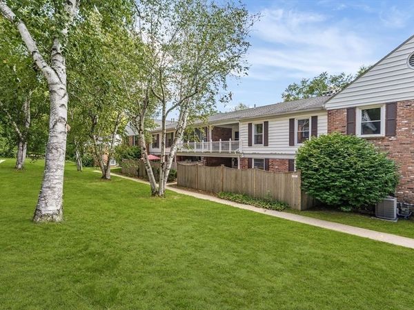 30 Halifax Ct, Unit G, Springfield, MA 01108