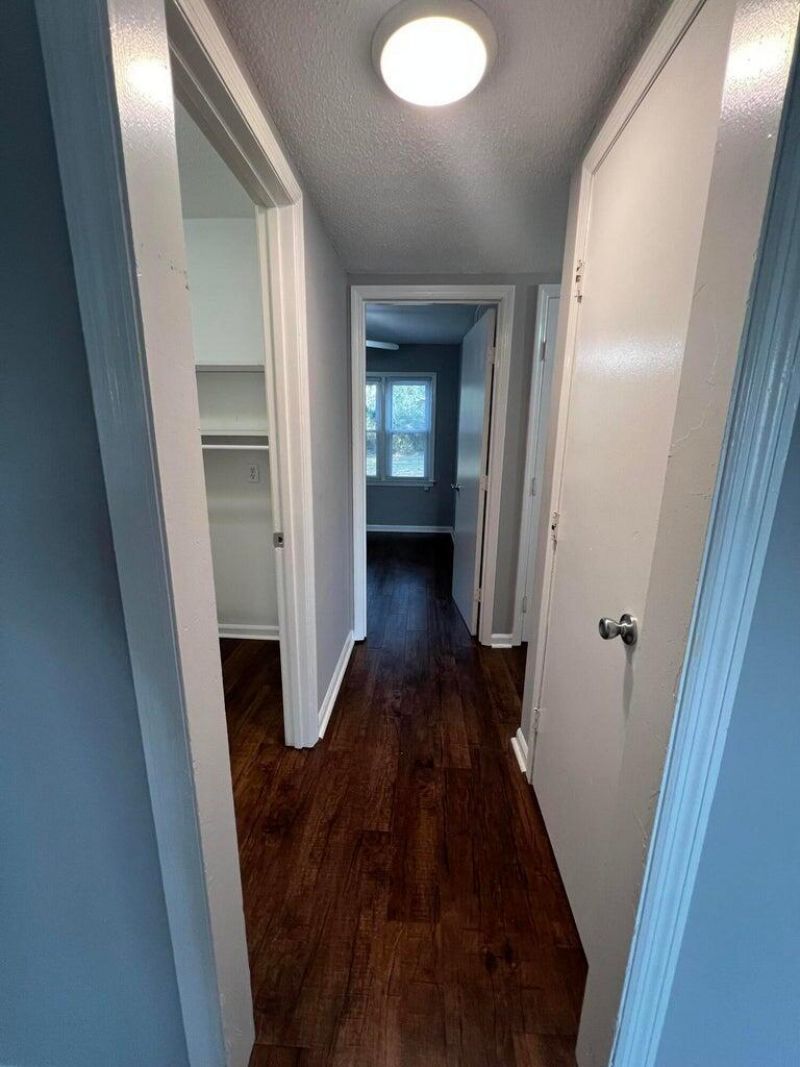 109 N Miller Street Photo 12