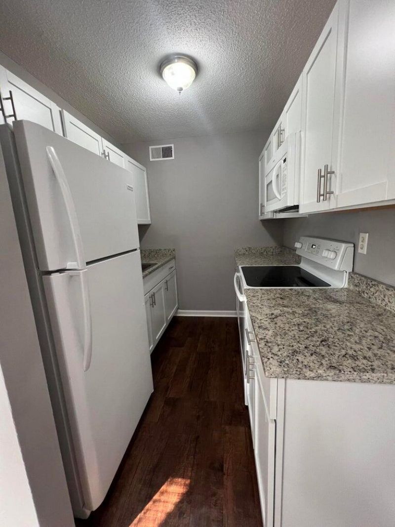 109 N Miller Street Photo 5
