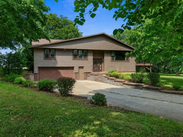 2842 FAIRVIEW ROAD, Neenah, WI 54956