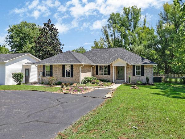 4028 Lone Wolf Cir , Crossville, TN 38572