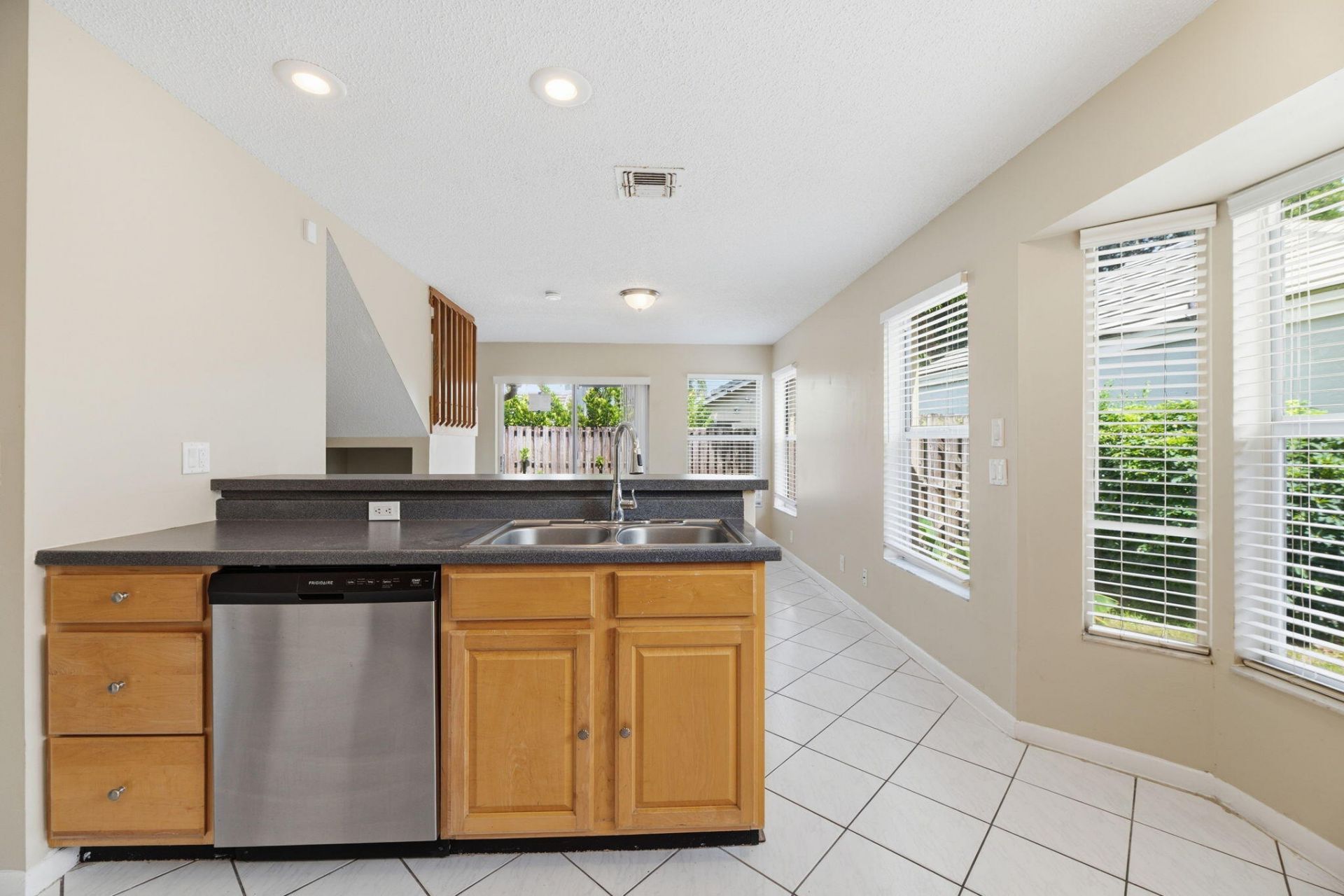 2716 Arrowwood Court, Davie, FL 33328 Photo