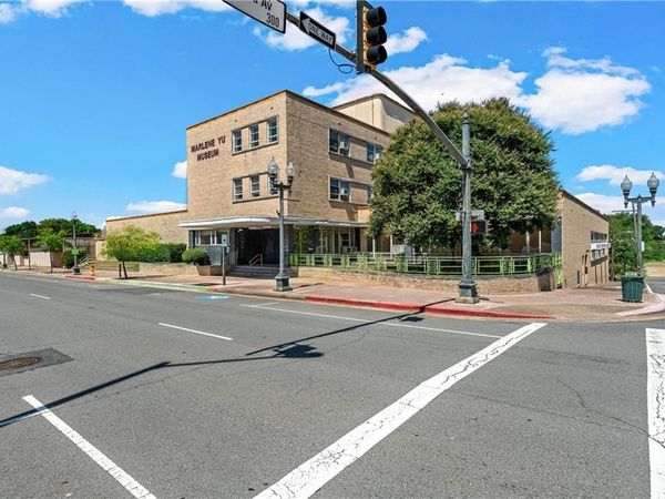 710 TRAVIS Street , Shreveport, LA 71101