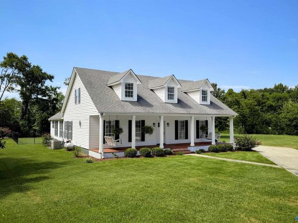 10 McCulloch Street, Moulton, AL 35650
