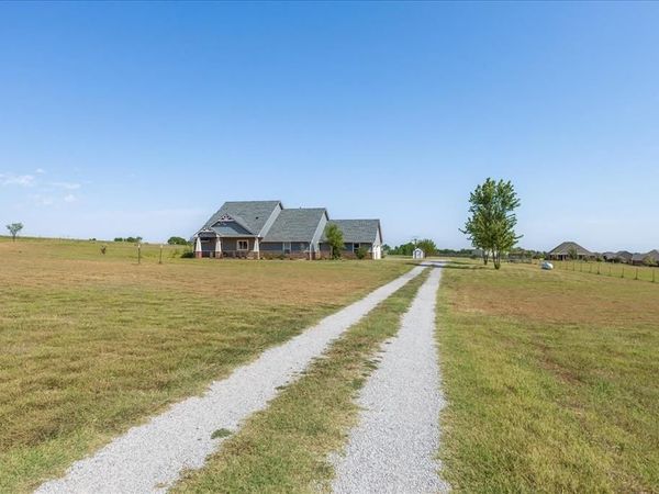 2889 SW 3rd Street, Blanchard, OK 73010