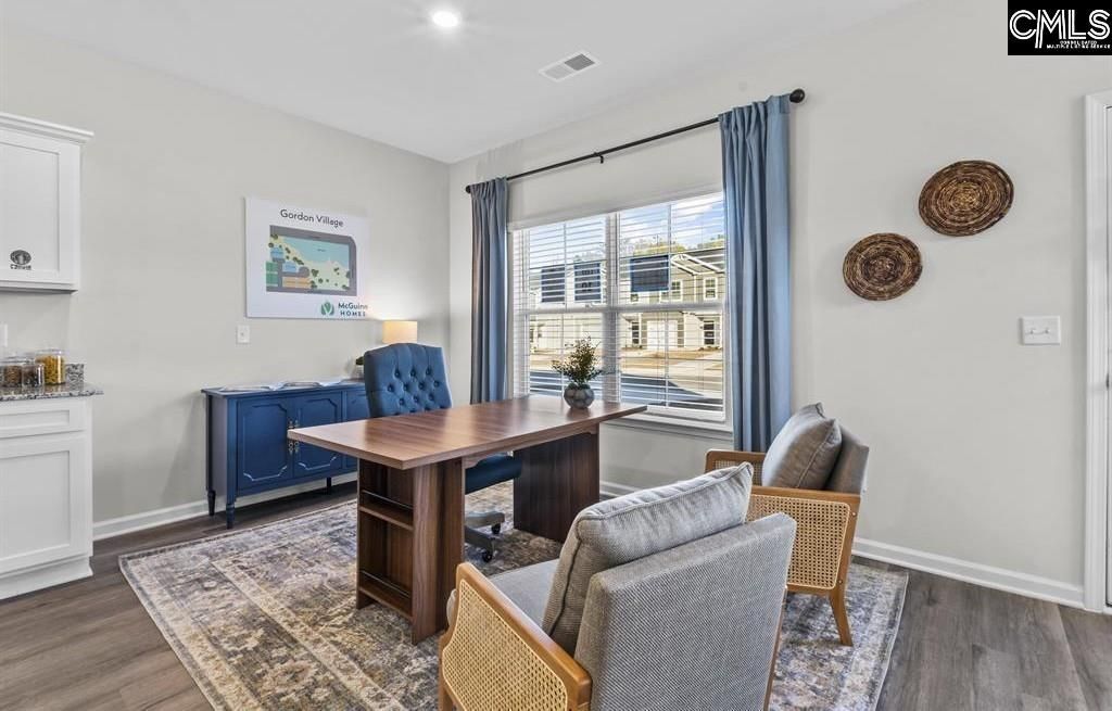 110 New Spring Way  Photo 5