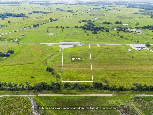 36920 KVILLE ROAD , MYAKKA CITY, FL 34251