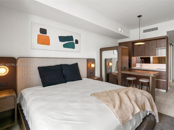 1611 SW 2nd Av , Unit 504, Miami, FL 33129