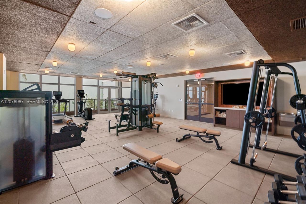 1611 SW 2nd Av, Unit 504, Miami, FL 33129 Photo
