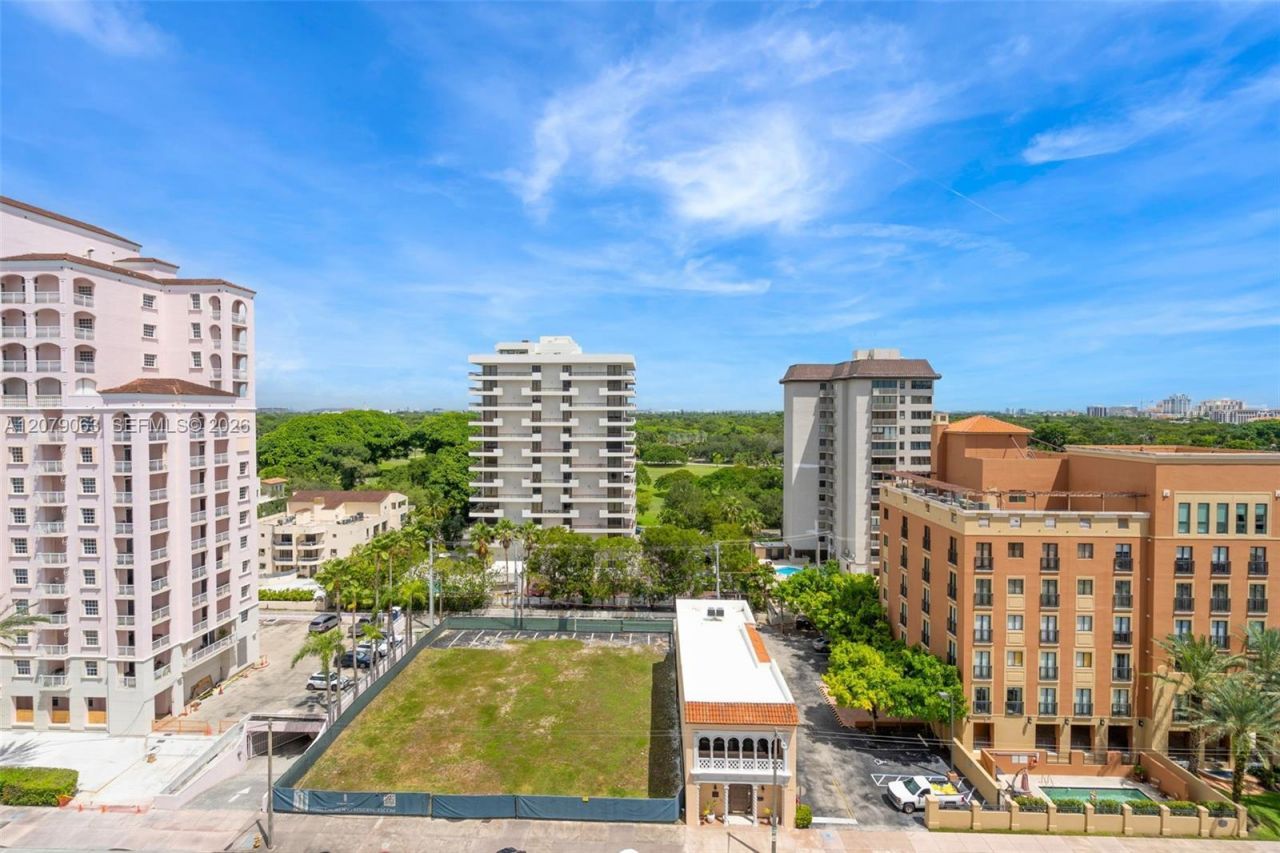 700 Biltmore Way, Unit 1017, Coral Gables, FL 33134 Photo