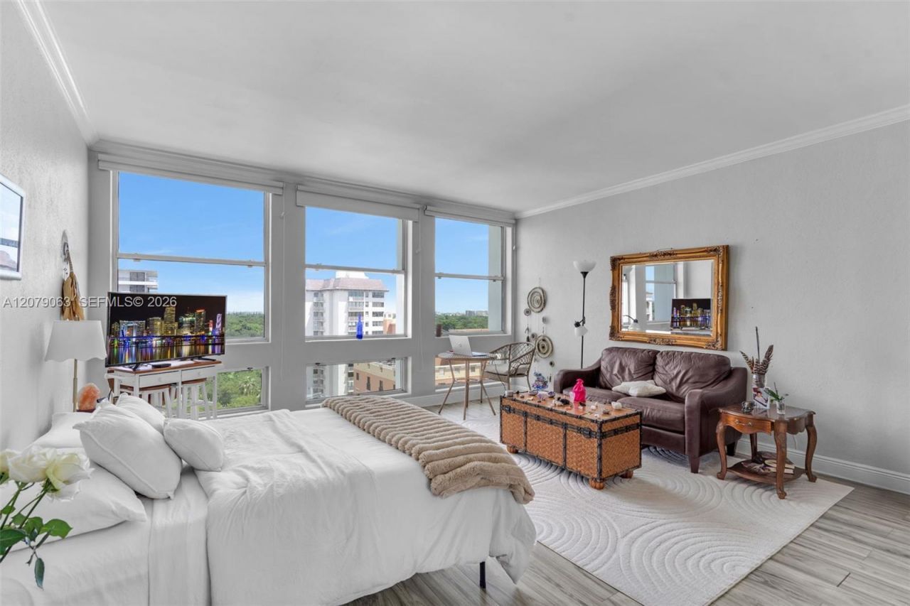 700 Biltmore Way, Unit 1017, Coral Gables, FL 33134 Photo