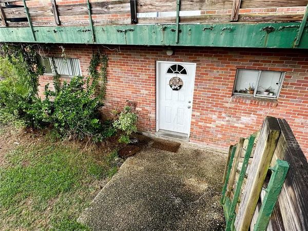 3838 PONTCHARTRAIN Drive, Unit C-101, Slidell, LA 70458