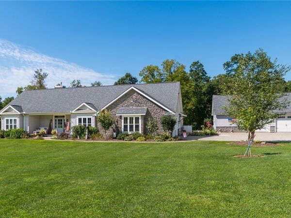 4165 Friendship Drive, New Concord, OH 43762