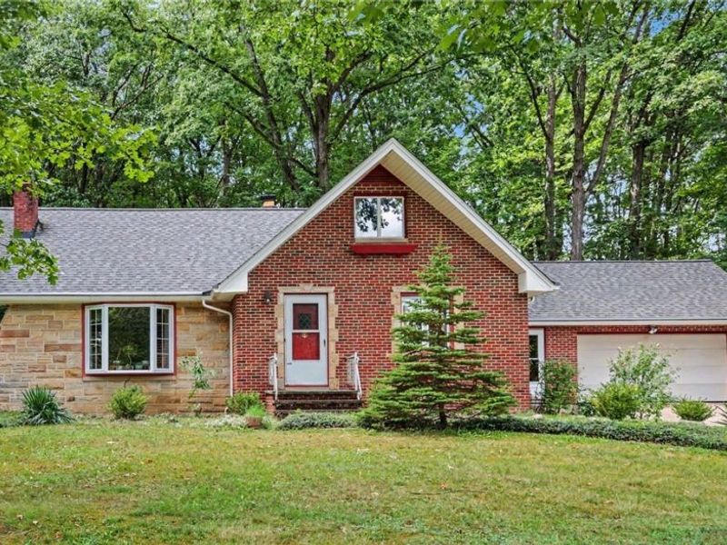7550 Beverly Drive, Independence, OH 44131 Photo 1