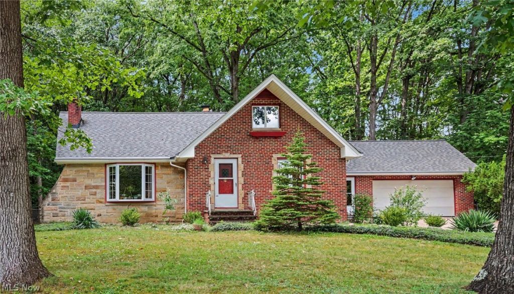 7550 Beverly Drive, Independence, OH 44131