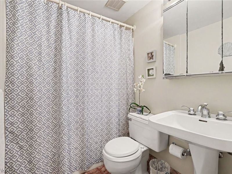 7550 Beverly Drive, Independence, OH 44131 Photo 16