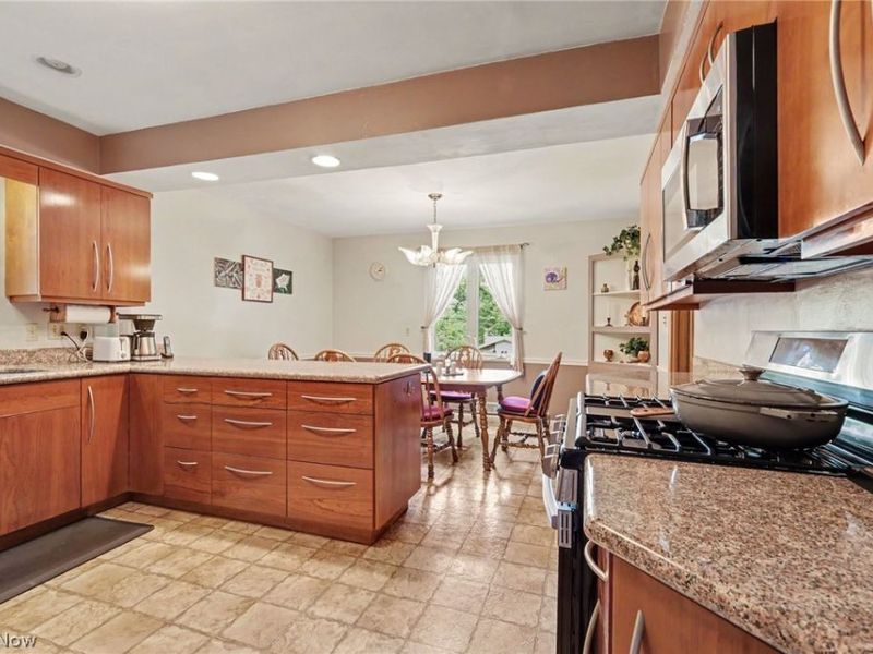 7550 Beverly Drive, Independence, OH 44131 Photo 7