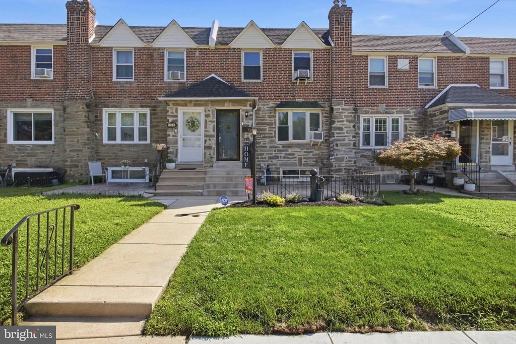 731 EDDYSTONE AVENUE , CRUM LYNNE, PA 19022