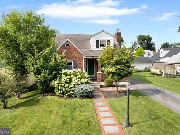 123 KEYS STREET, CONSHOHOCKEN, PA 19428