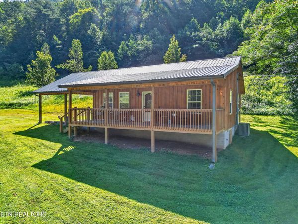 136 Little Ridge Way, Washburn, TN 37888