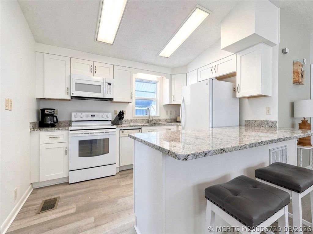 10725 S Ocean Drive, Unit 455, Jensen Beach, FL 34957 Photo