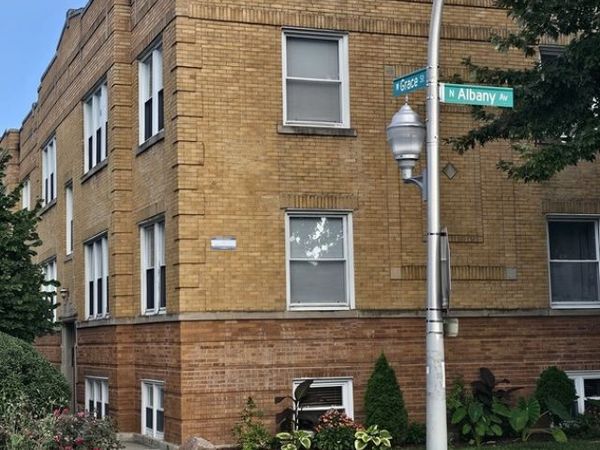 3057 W Grace Street , Unit G, Chicago, IL 60618