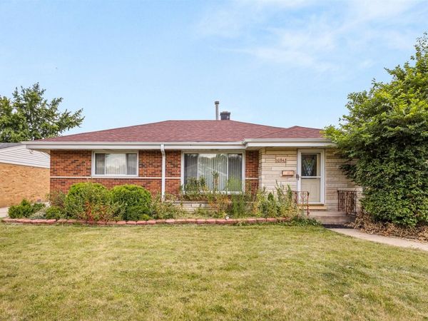 10842 Claridge Avenue, Westchester, IL 60154