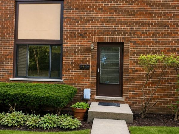 18w158 16th Street , Villa Park, IL 60181