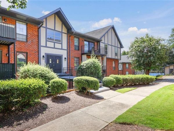 6851 Roswell Road , Unit F5, Sandy Springs, GA 30328