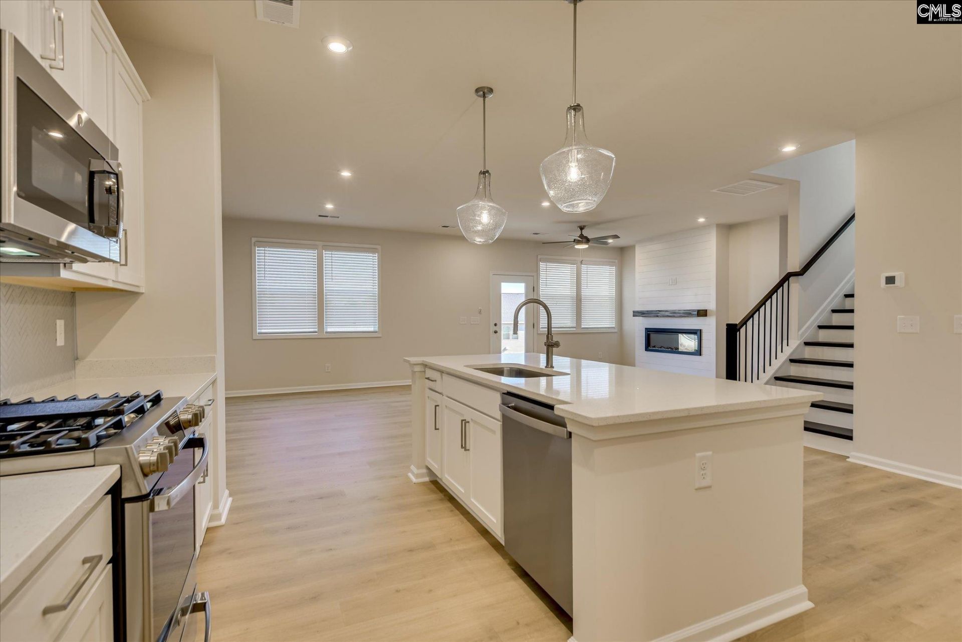 301 Summer Orchard Drive  Photo 12
