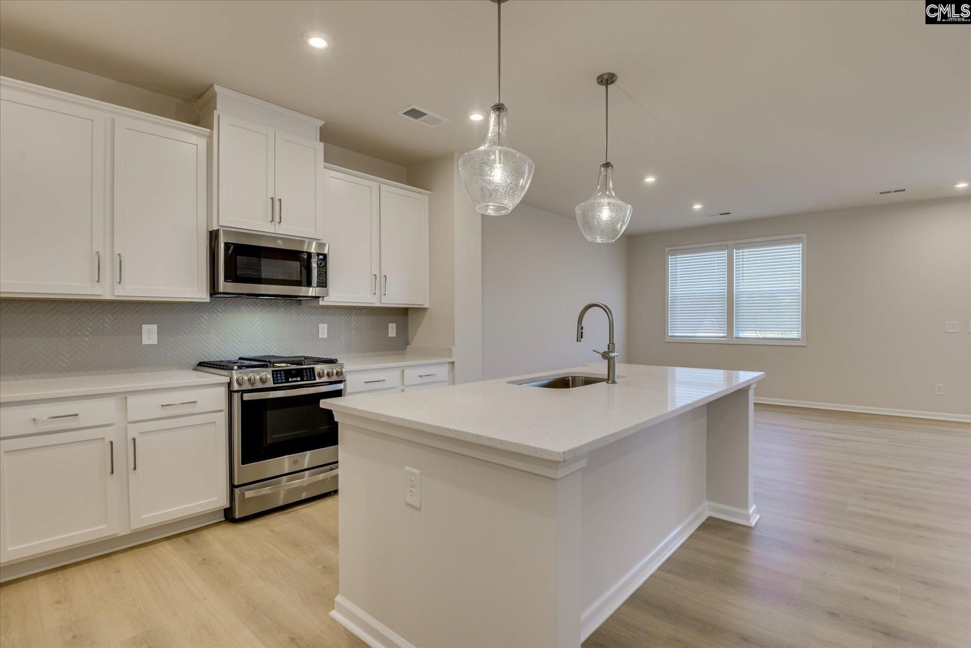301 Summer Orchard Drive  Photo 13