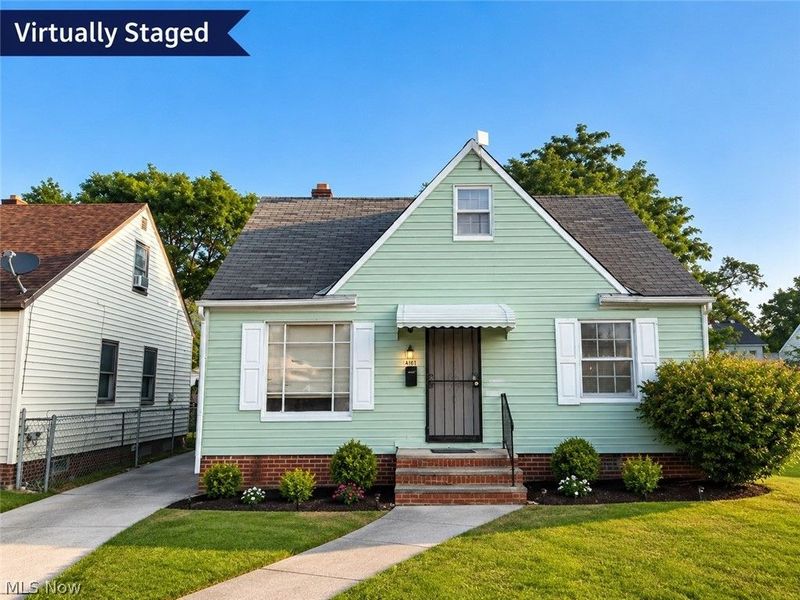 15807 Harvard Avenue, Cleveland, OH 44128 Photo 2