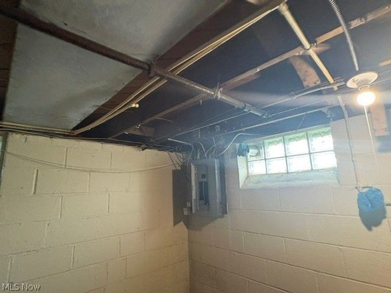 15807 Harvard Avenue, Cleveland, OH 44128 Photo 21