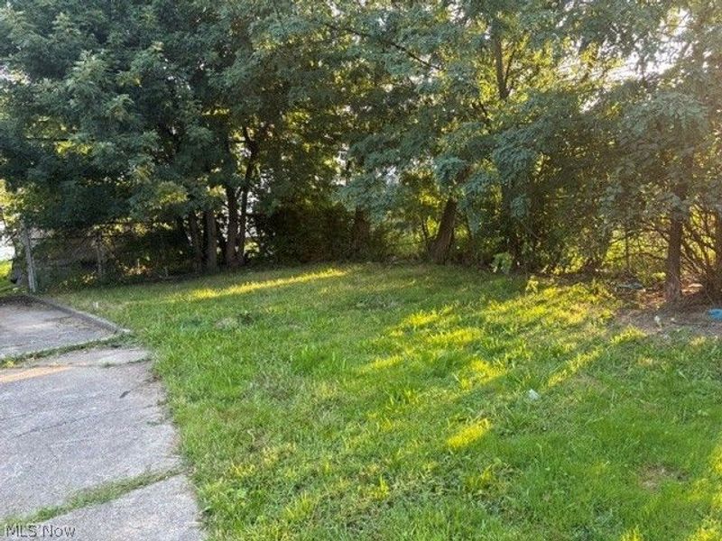 15807 Harvard Avenue, Cleveland, OH 44128 Photo 6