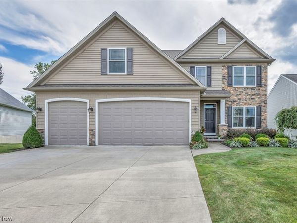 8712 Blue Heron Way , Mentor, OH 44060