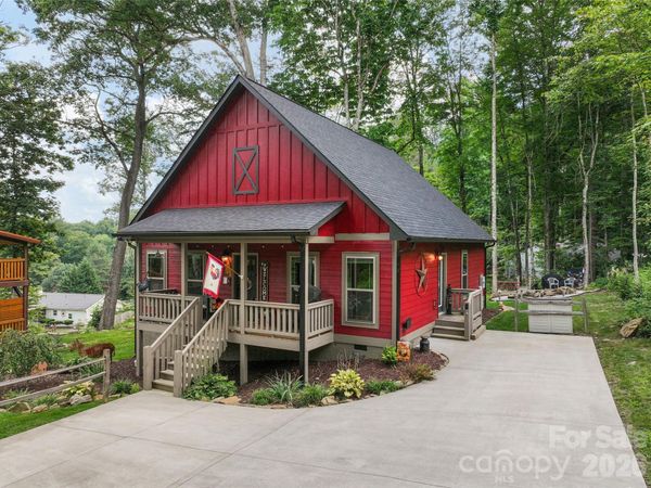 545 Twinbrook Lane, Maggie Valley, NC 28751