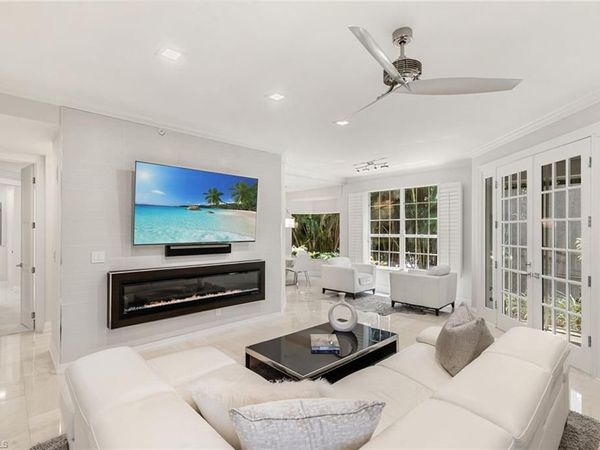 173 Colonade CIR , Unit 1401, NAPLES, FL 34103
