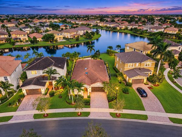 8561 LAKESIDE Bend, Parkland, FL 33076